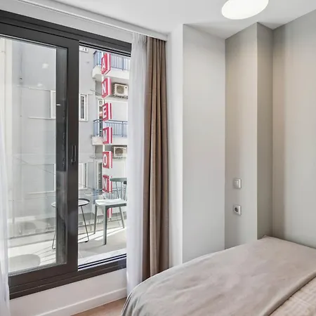 Apartment Limehome Olive Piraeus