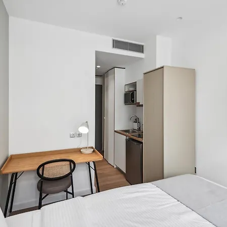 Limehome Olive * Piraeus
